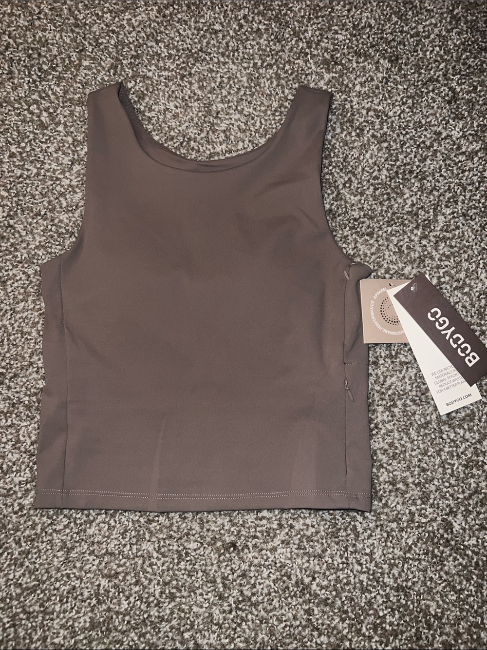 ATHLETIC CROPPED TANK WITH BUILT IN PADDED BRA